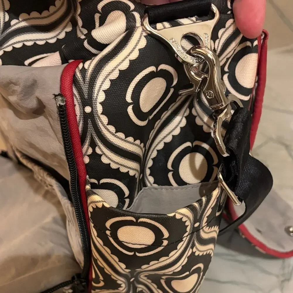 Petunia Pickle Bottom Black & Cream Baby Diaper Bag‎ Tote (Large)
